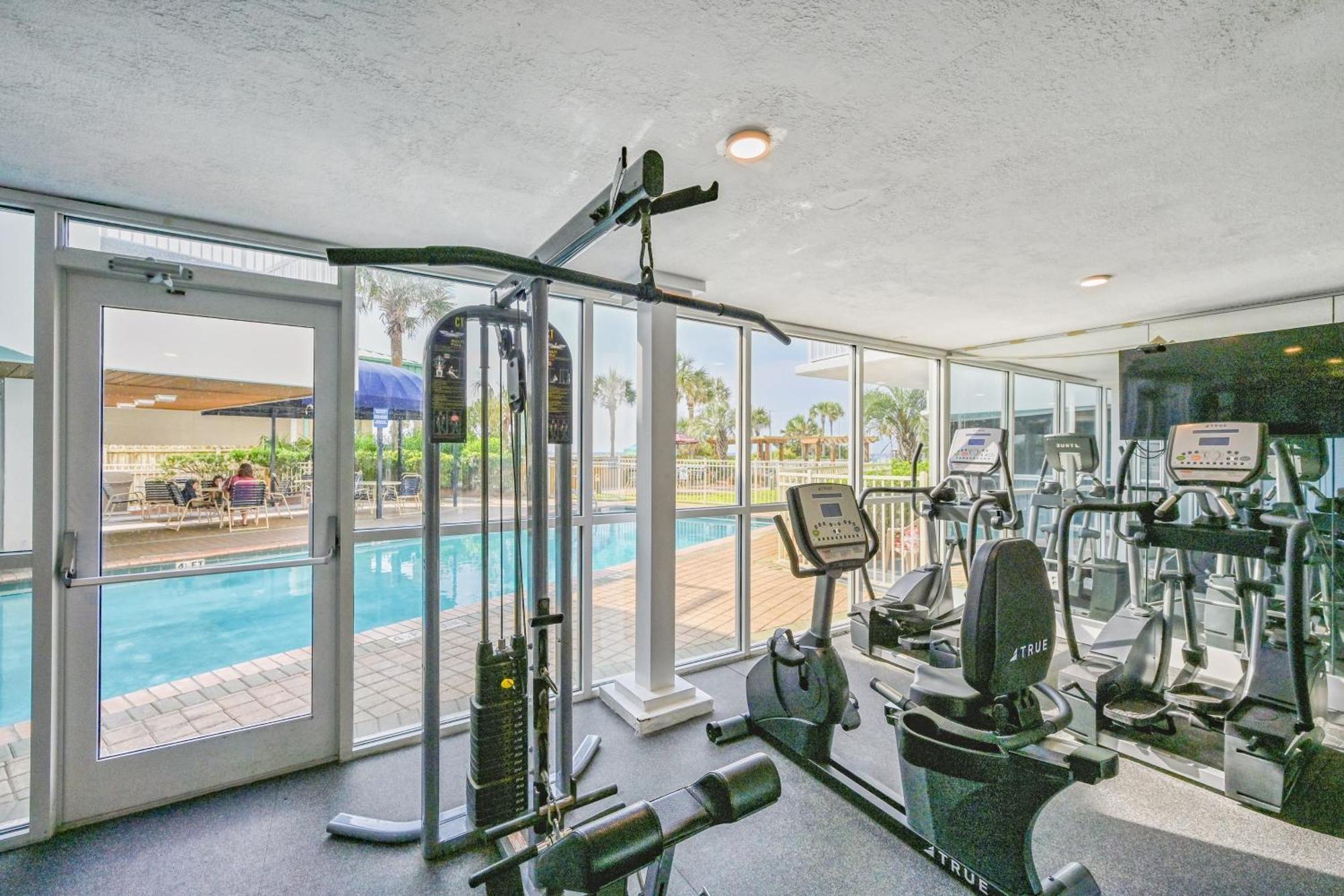 Pelican Beach Resort III Destin Room photo