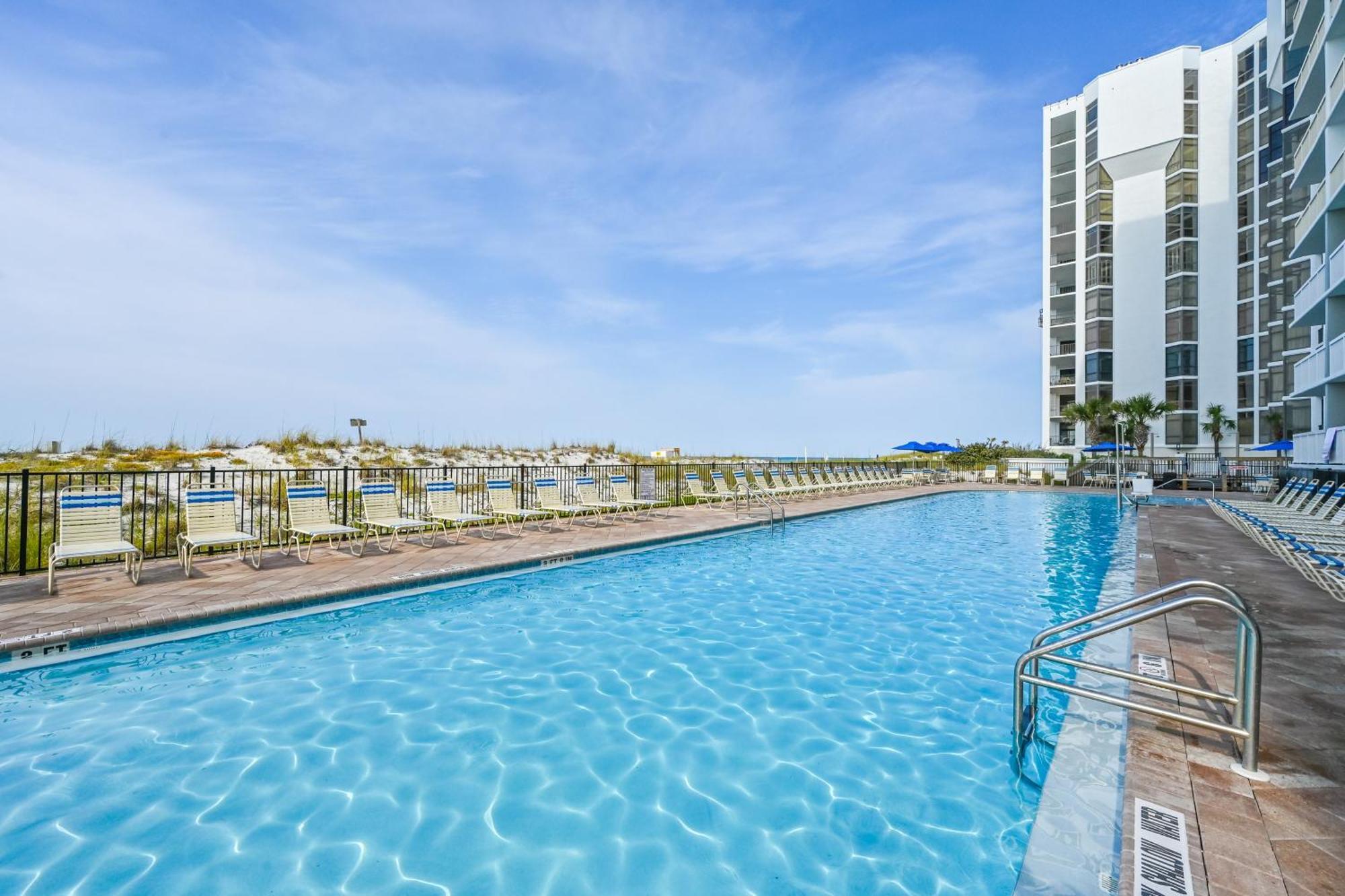 Pelican Beach Resort III Destin Room photo