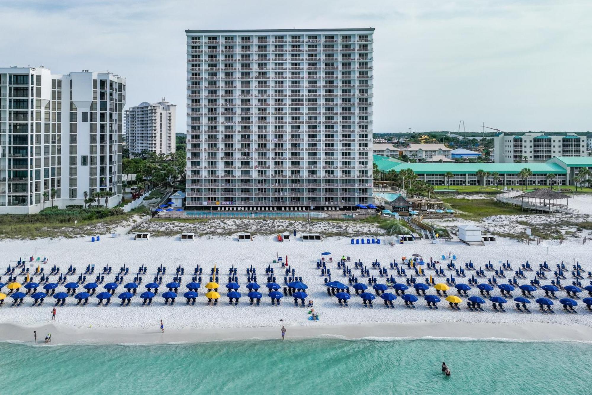 Pelican Beach Resort III Destin Room photo