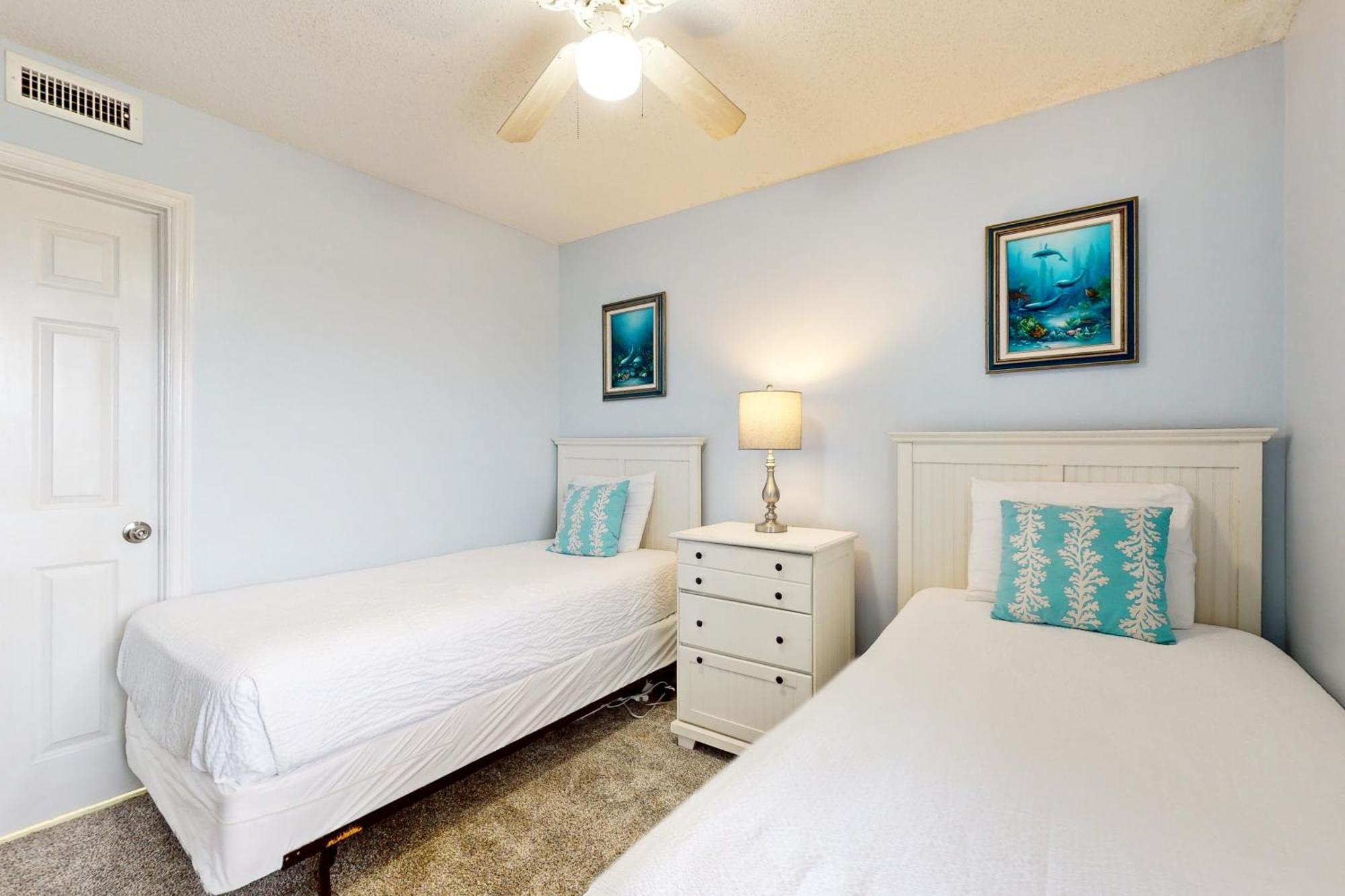 Pelican Beach Resort III Destin Exterior photo